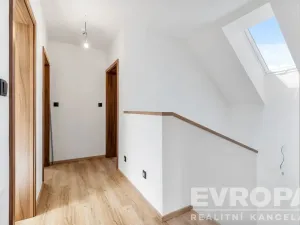 Prodej rodinného domu, Okrouhlice - Chlístov, 169 m2