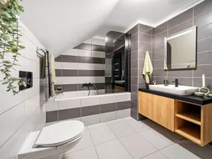 Prodej bytu 3+kk, Moravany, Višňová, 103 m2