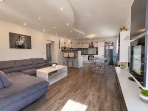 Prodej rodinného domu, Klatovy, Korálkova, 210 m2