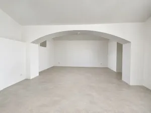 Pronájem obchodního prostoru, Praha - Strašnice, Saratovská, 110 m2