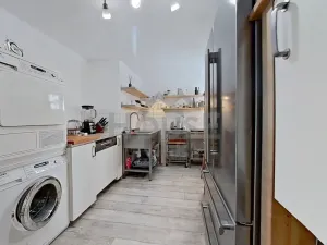 Prodej bytu 2+1, Praha - Karlín, Pernerova, 81 m2