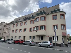 Pronájem bytu 2+kk, Praha, Na hroudě, 47 m2