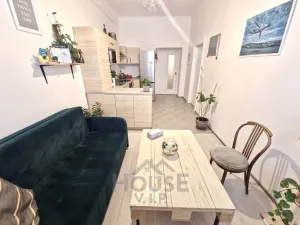 Pronájem bytu 2+kk, Praha, Na hroudě, 47 m2
