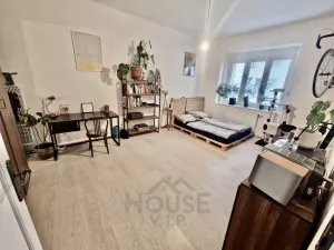 Pronájem bytu 2+kk, Praha, Na hroudě, 47 m2