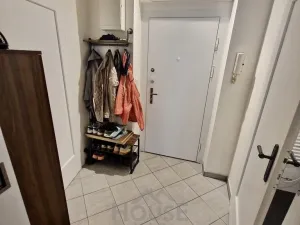 Pronájem bytu 2+kk, Praha, Na hroudě, 47 m2