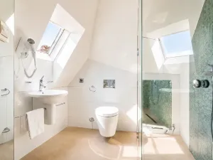 Pronájem bytu 3+kk, Praha - Malá Strana, Malostranské náměstí, 117 m2