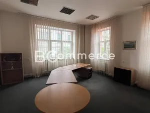 Pronájem výrobních prostor, Brno, 698 m2