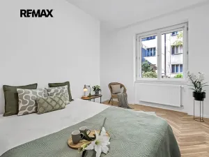 Prodej bytu 2+kk, Praha - Vinohrady, V Horní Stromce, 48 m2