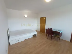 Pronájem bytu 2+1, Studená, Komenského, 57 m2
