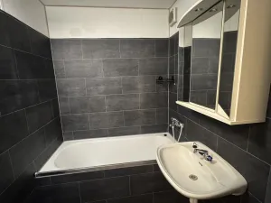 Pronájem bytu 1+1, Zlín, Větrná, 36 m2