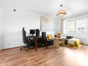Prodej bytu 2+1, Praha, Velká skála, 62 m2