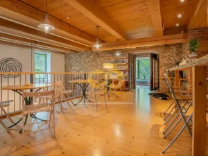 Prodej ubytování, Uzeničky - Černívsko, 590 m2