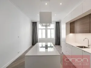 Pronájem bytu 2+kk, Praha - Vinohrady, náměstí Jiřího z Poděbrad, 54 m2