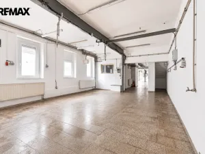 Pronájem výrobních prostor, Třebechovice pod Orebem, Týnišťská, 600 m2
