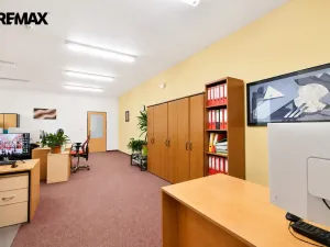 Pronájem výrobních prostor, Třebechovice pod Orebem, Týnišťská, 600 m2