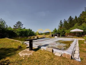 Prodej výrobních prostor, Háje, 6412 m2