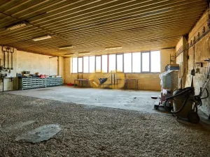 Prodej skladu, Háje, 6412 m2
