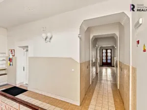 Prodej bytu 2+1, Praha - Vinohrady, Římská, 87 m2