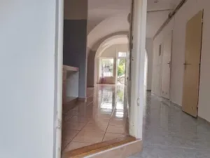 Pronájem obchodního prostoru, Přelouč, Masarykovo náměstí, 30 m2
