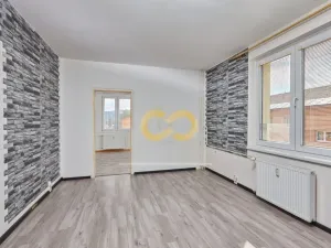 Prodej bytu 3+1, Volary, Sídl. Míru, 65 m2