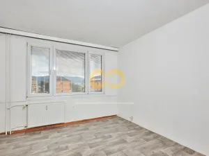 Prodej bytu 3+1, Volary, Sídl. Míru, 65 m2