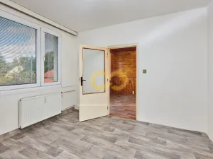 Prodej bytu 3+1, Volary, Sídl. Míru, 65 m2
