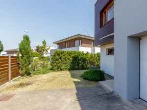 Prodej rodinného domu, Praha - Pitkovice, Lošáková, 162 m2