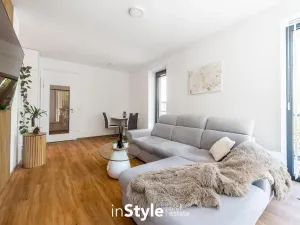 Prodej bytu 2+kk, Uherské Hradiště, 28. října, 53 m2