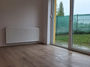 Pronájem bytu 2+kk, Milovice, Armádní, 52 m2