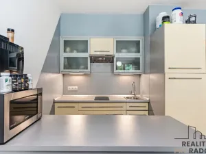 Pronájem bytu 2+kk, Praha - Vokovice, K Červenému vrchu, 63 m2