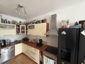Pronájem bytu 2+kk, Praha - Řeporyje, Wiesenthalova, 50 m2