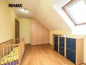 Pronájem rodinného domu, Mirošovice, Senohrabská, 150 m2