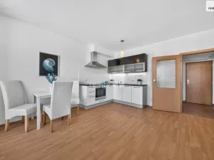 Prodej bytu 2+kk, Jesenice, V Roháči I., 58 m2
