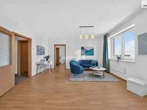 Prodej bytu 2+kk, Jesenice, V Roháči I., 58 m2