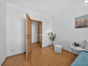 Prodej bytu 2+kk, Jesenice, V Roháči I., 58 m2