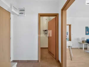 Prodej bytu 2+kk, Jesenice, V Roháči I., 58 m2