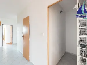 Pronájem bytu 3+1, Praha - Petrovice, Frostova, 78 m2