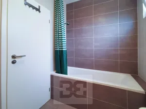 Pronájem bytu 2+kk, Tuchoměřice, V Kněžívce, 64 m2