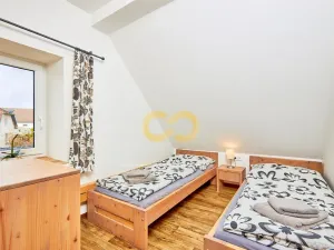 Prodej rodinného domu, Černá v Pošumaví, 320 m2