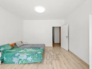 Prodej bytu 2+kk, Praha - Ruzyně, Stočesova, 60 m2