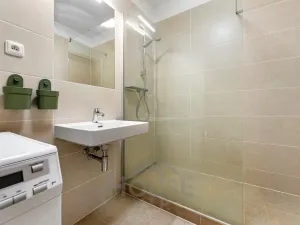 Prodej bytu 2+kk, Praha - Ruzyně, Stočesova, 60 m2