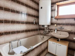 Prodej rodinného domu, Březník, 240 m2