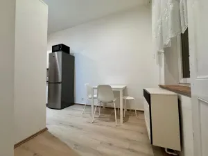 Pronájem bytu 2+kk, Praha - Vysočany, Jandova, 50 m2