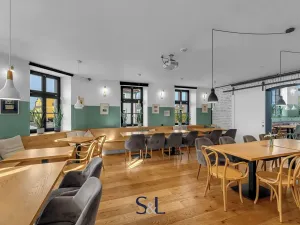 Pronájem restaurace, Osečná, Svatovítské náměstí, 183 m2