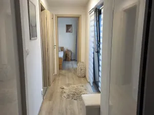 Pronájem bytu 2+kk, Praha - Běchovice, U vrby, 56 m2