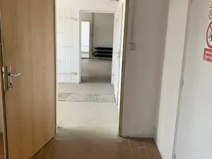Pronájem výrobních prostor, Praha - Uhříněves, Přátelství, 197 m2