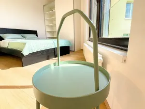 Pronájem bytu 1+kk, Praha - Strašnice, Michelangelova, 37 m2