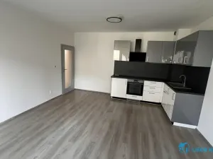 Pronájem bytu 2+kk, Frýdek-Místek, Nové Dvory-Podhůří, 48 m2
