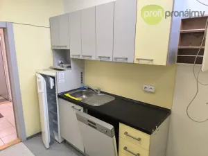 Pronájem obchodního prostoru, Vyškov, Dobrovského, 288 m2