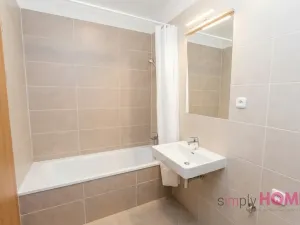 Pronájem bytu 2+kk, Praha - Vysočany, Pod Harfou, 40 m2